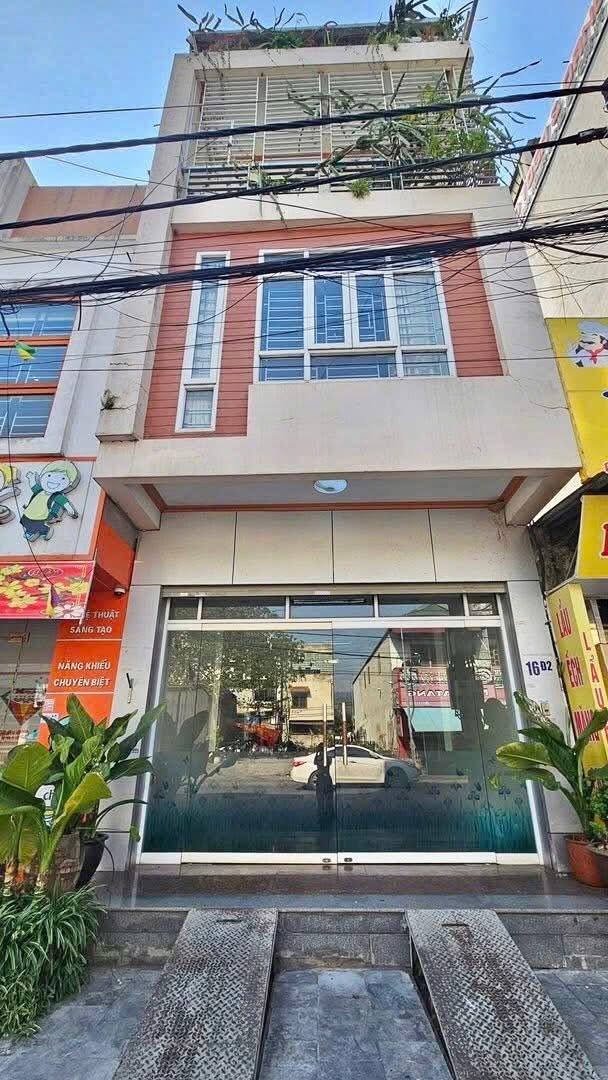 Nhà đẹp Soi Tiền trung tâm phố đi bộ